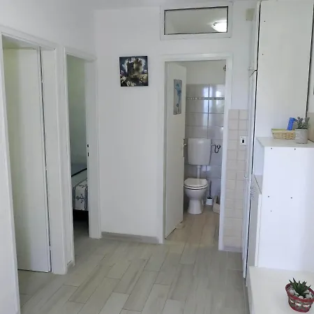 別荘 Maja Žrnovo