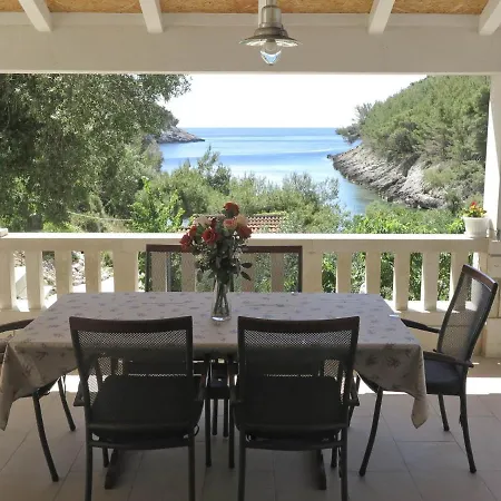 Maja Holiday home